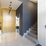 The Collection - Moon Apartment San Sebastian